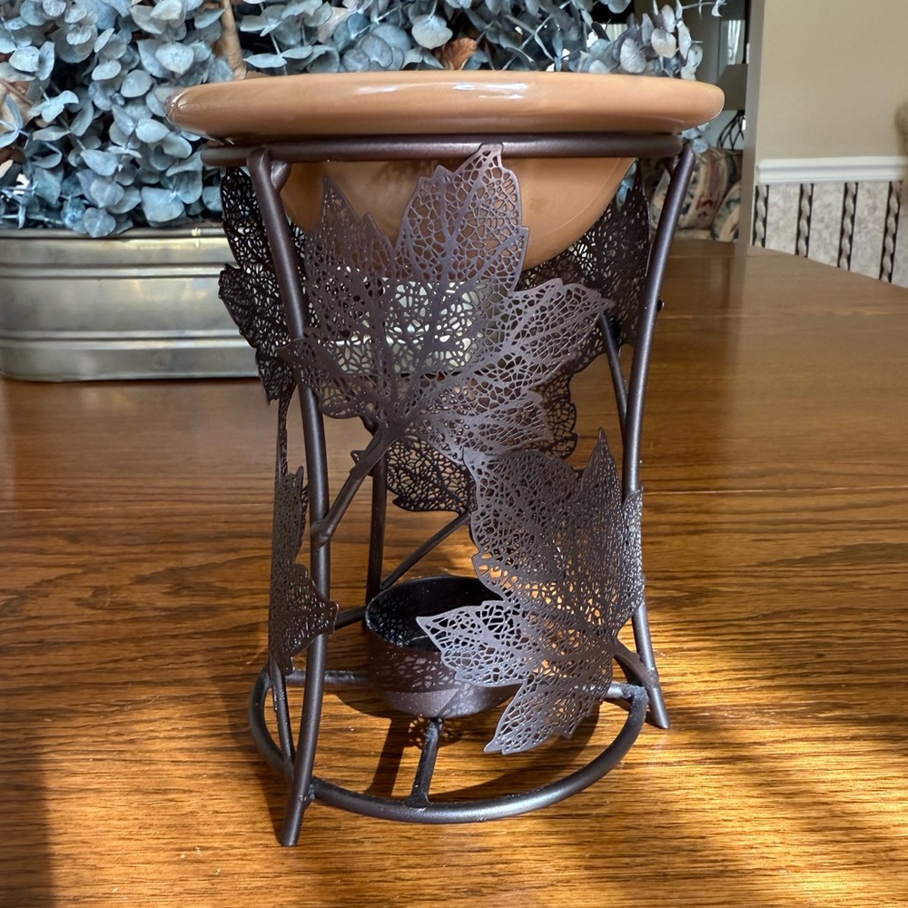 Yankee Candle Fall Autumn Brown Metal Leaf Fragrance Oil or Wax Warmer